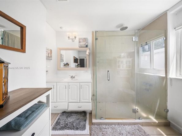 1380 71st St, Miami Beach FL 33141