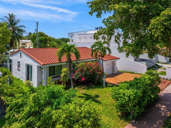 1380 71st St, Miami Beach FL 33141