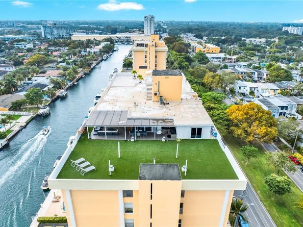 2020 NE 135th St 805, North Miami FL 33181