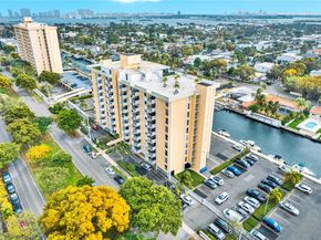 2020 NE 135th St 805, North Miami FL 33181