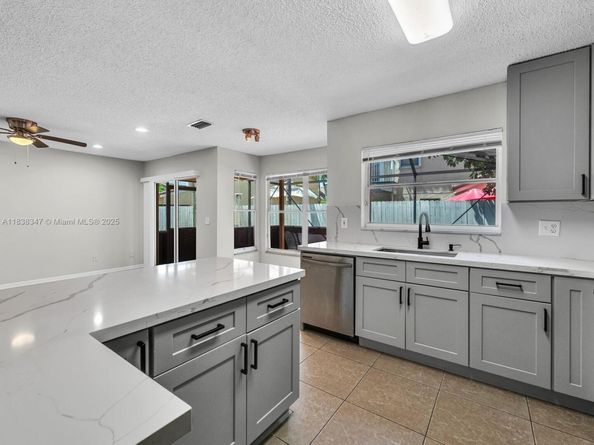 18232 SW 5th St, Pembroke Pines FL 33029