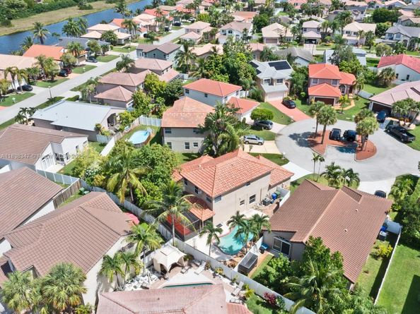 18232 SW 5th St, Pembroke Pines FL 33029