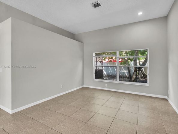 18232 SW 5th St, Pembroke Pines FL 33029