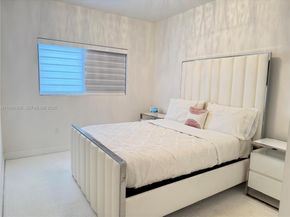 4393 NW 9th St, Plantation FL 33317