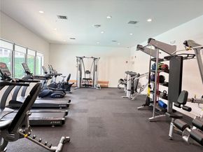 4393 NW 9th St, Plantation FL 33317