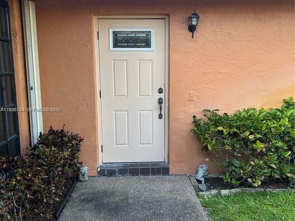 3030 NW 116th Ave, Coral Springs FL 33065