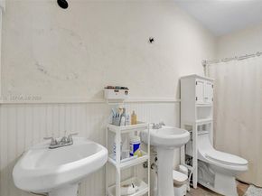 16339 Malibu Dr 22, Weston FL 33326