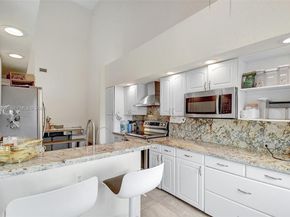 16339 Malibu Dr 22, Weston FL 33326