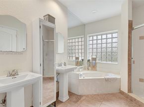 16339 Malibu Dr 22, Weston FL 33326