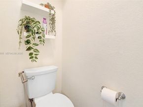 16339 Malibu Dr 22, Weston FL 33326