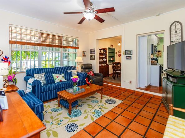 7110 SW 13th Ter, Miami FL 33144