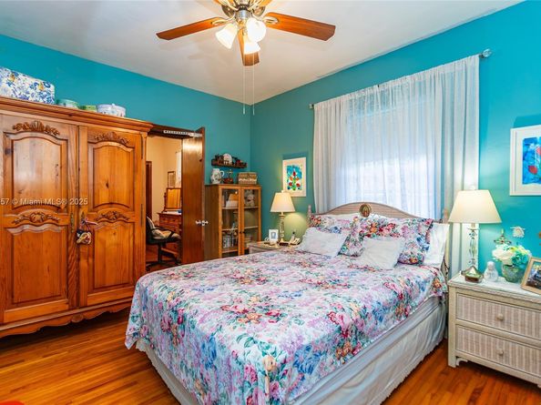 7110 SW 13th Ter, Miami FL 33144