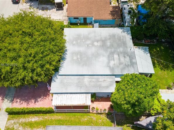 7110 SW 13th Ter, Miami FL 33144
