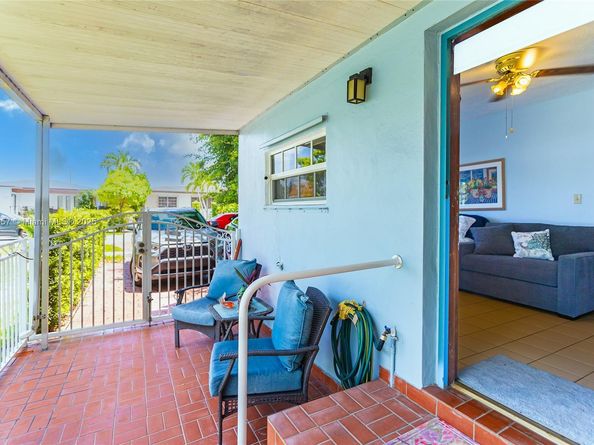 7110 SW 13th Ter, Miami FL 33144