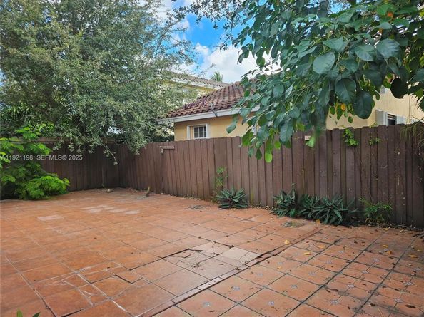 10816 SW 75th St, Miami FL 33173