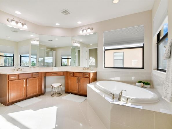 12137 Boca Reserve Ln, Boca Raton FL 33428