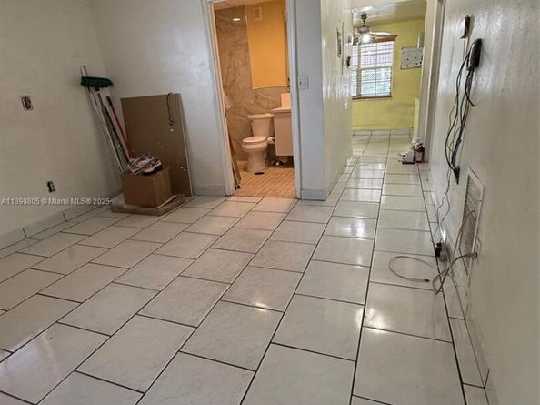 102 W 27th St, Hialeah FL 33010