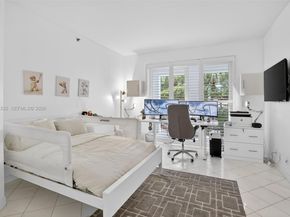 3500 Island Bl D201, Aventura FL 33160