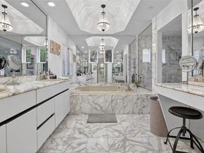 3500 Island Bl D201, Aventura FL 33160