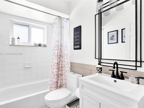 9770 SW 216th Ter, Cutler Bay FL 33190