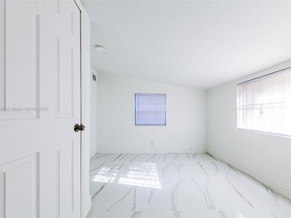 30 NW 62nd St, Miami FL 33150