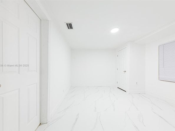 30 NW 62nd St, Miami FL 33150