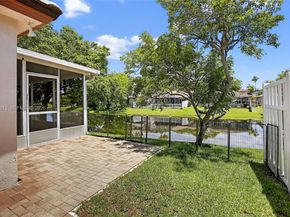 7306 NW 1st Mnr, Plantation FL 33317