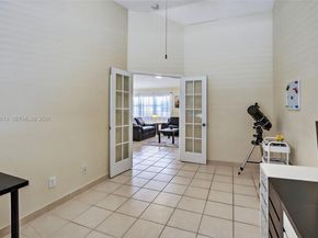 7306 NW 1st Mnr, Plantation FL 33317