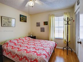 7306 NW 1st Mnr, Plantation FL 33317