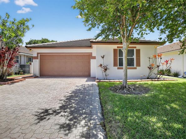 7306 NW 1st Mnr, Plantation FL 33317