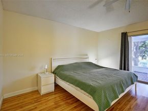 7306 NW 1st Mnr, Plantation FL 33317