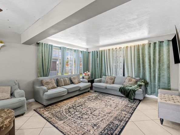 8460 NW 15TH Street, Pembroke Pines FL 33024