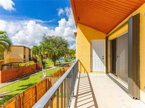 13745 SW 84th St A, Miami FL 33183