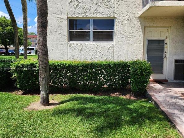 681 S Hollybrook Dr 110, Pembroke Pines FL 33025
