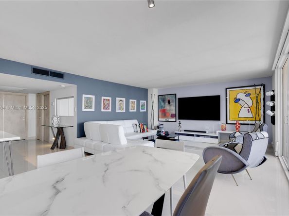 2030 S Ocean Dr 1707, Hallandale Beach FL 33009