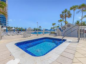 2030 S Ocean Dr 1707, Hallandale Beach FL 33009