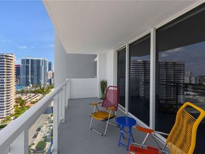 2030 S Ocean Dr 1707, Hallandale Beach FL 33009