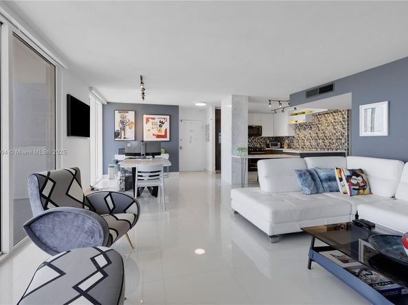 2030 S Ocean Dr 1707, Hallandale Beach FL 33009