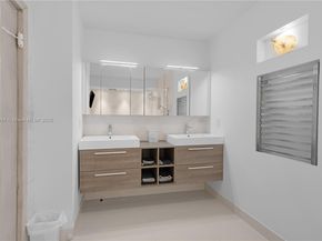 2030 S Ocean Dr 1707, Hallandale Beach FL 33009