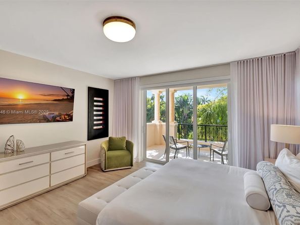 19136 Fisher Island Dr 19136, Miami Beach FL 33109