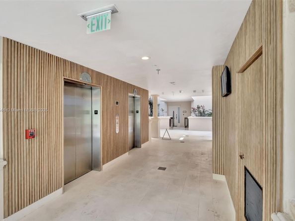 19136 Fisher Island Dr 19136, Miami Beach FL 33109