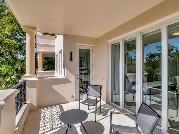 19136 Fisher Island Dr 19136, Miami Beach FL 33109