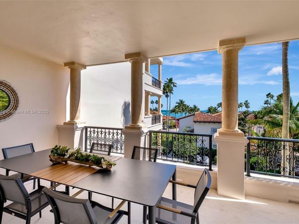 19136 Fisher Island Dr 19136, Miami Beach FL 33109