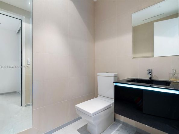 100 S Pointe Dr 2506, Miami Beach FL 33139