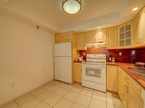 1623 Collins Ave 512, Miami Beach FL 33139