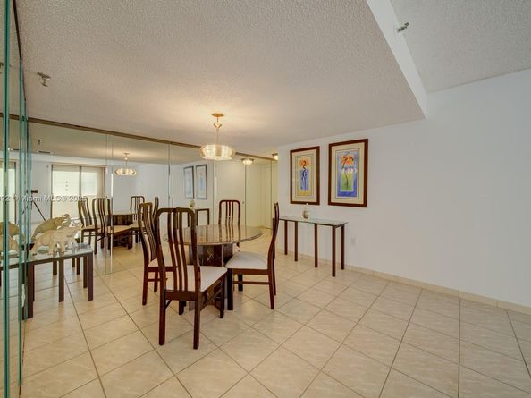 1623 Collins Ave 512, Miami Beach FL 33139