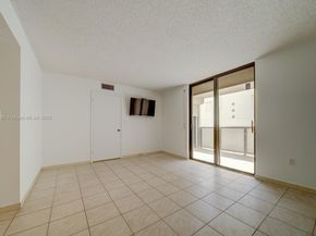 1623 Collins Ave 512, Miami Beach FL 33139