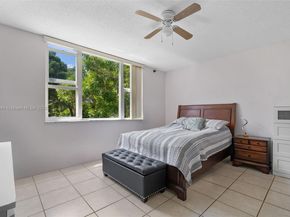 3800 Hillcrest Dr 210, Hollywood FL 33021