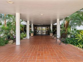 3800 Hillcrest Dr 210, Hollywood FL 33021