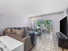 3800 Hillcrest Dr 210, Hollywood FL 33021